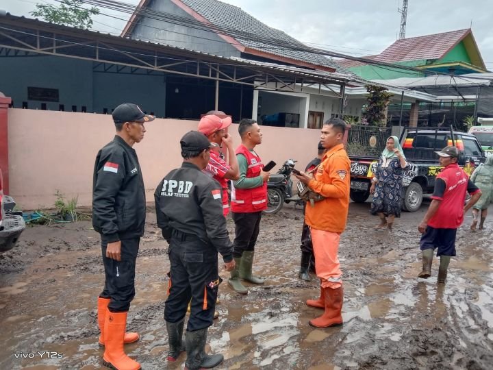 Erupsi Semeru: Warga Pengungsi Kembali ke Rumah Setelah Bencana