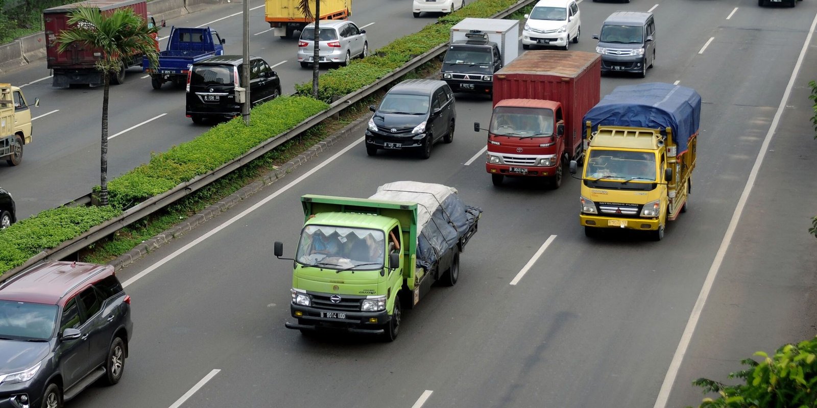 Pemkot Jakut Larang Truk Beroperasi di Jam Tertentu di Cilincing