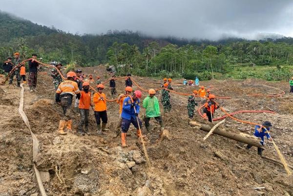 SAR Banjarnegara Ditutup, Layanan Dasar Pengungsi Tetap Berjalan