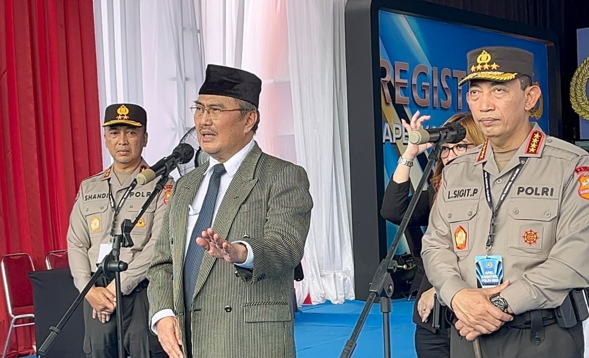 Warga Lapor Damkar, Jimly Janji Polri Siap Berubah dan Menyesuaikan Diri