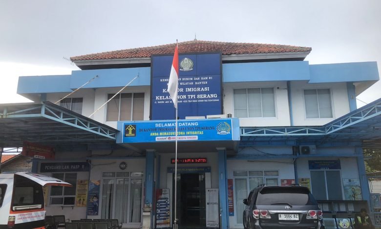 Imigrasi Serang dan Kecamatan Serang Perkuat Sinergi Lewat Kegiatan Olahraga Bersama