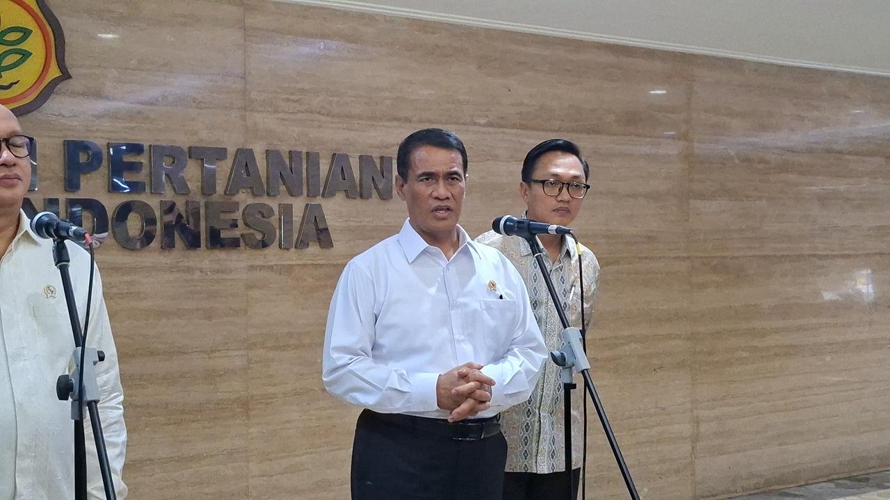BUMN Siap Kendalikan Harga Ayam dan Telur, Mentan Andi Amran Sulaiman Bangun Peternakan Terintegrasi Rp20 Triliun