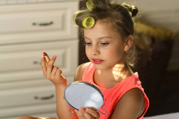 Viral Tren Sephora Kids, Waspada Dampak Buat Anak-Anak Dewasa Sebelum Waktunya