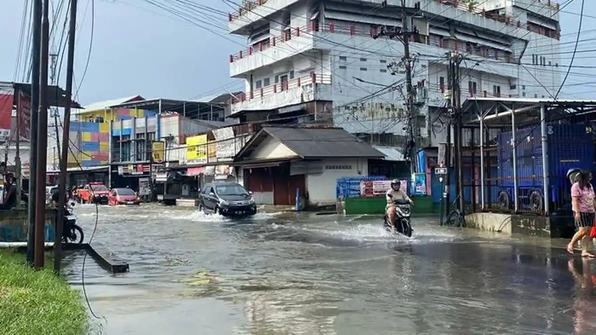 Warga Bangka Diminta Siaga, BPBD Prediksi Banjir Rob hingga 26 Desember