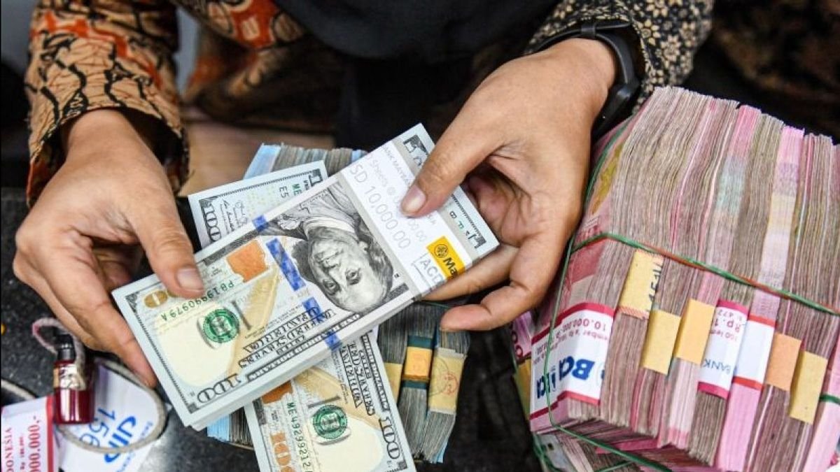 Rupiah Tertekan, Pasar Masih Menunggu Arah Pergerakan