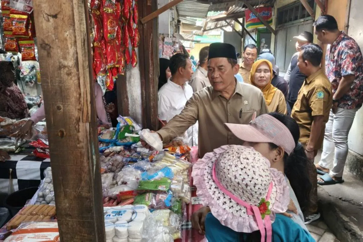 Pascabencana Sumbar: Komisi VII Beri Dukungan Modal Rp500 Juta untuk Pelaku UMKM