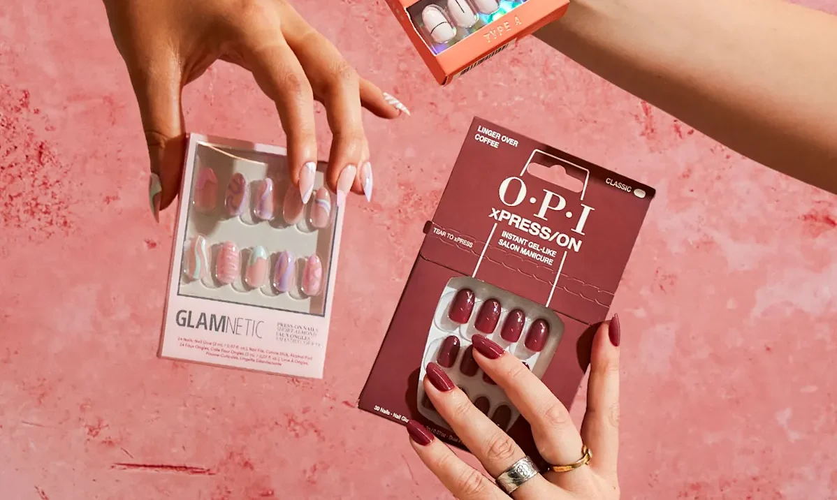 Press On Nails Kembali Viral di 2025, Ini Risiko dan Tips Aman Penggunaannya