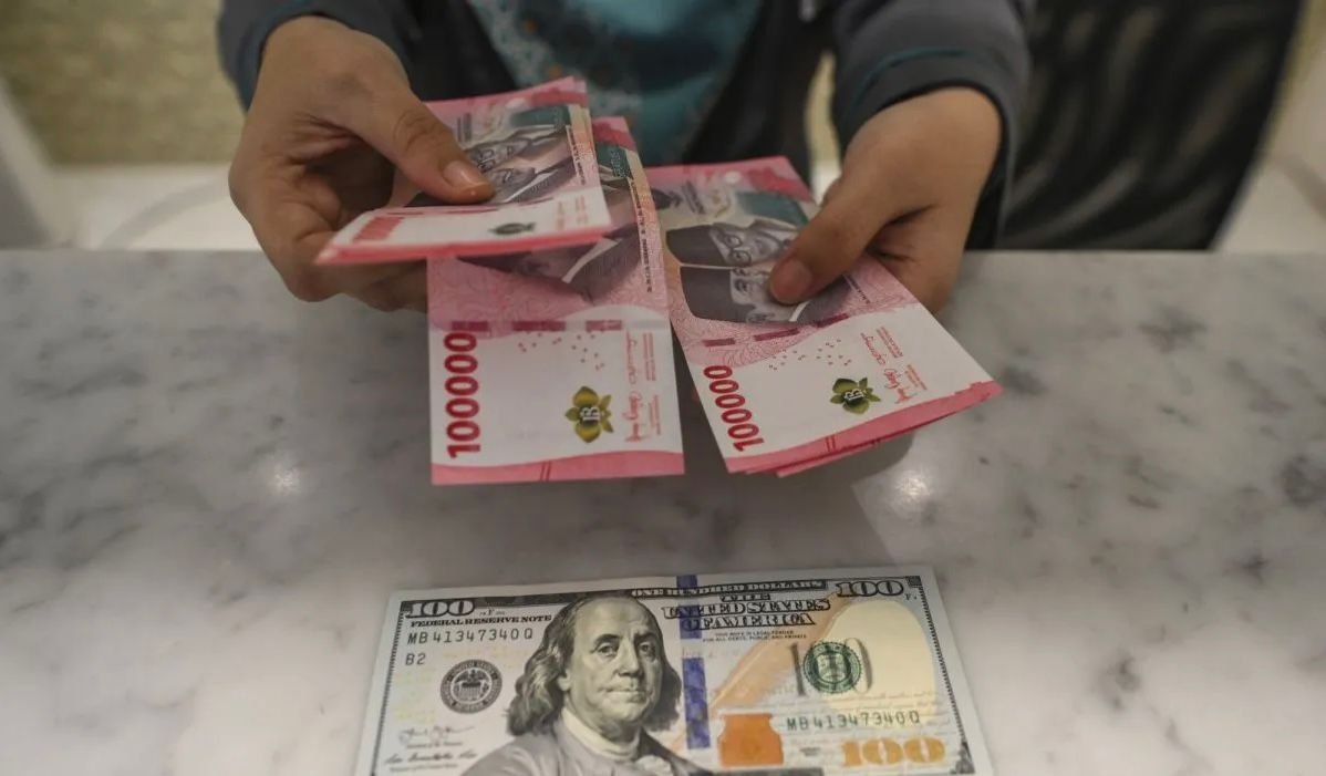 Indef Ungkap Dua Faktor Penting yang Menjaga Stabilitas Rupiah Terhadap Dolar AS