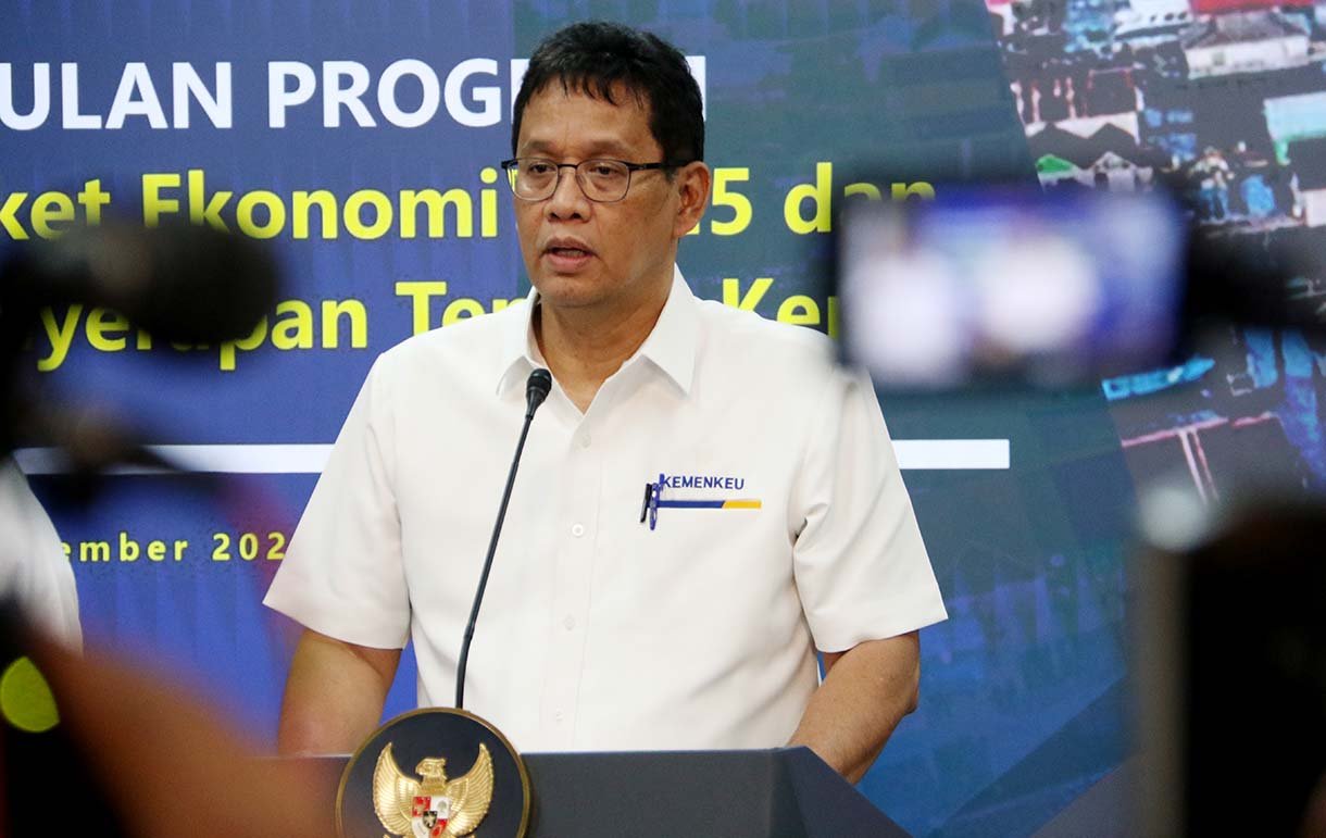 Purbaya Yudhi Sadewa Tetapkan Bea Masuk Tambahan untuk Impor Kain Tenun Kapas