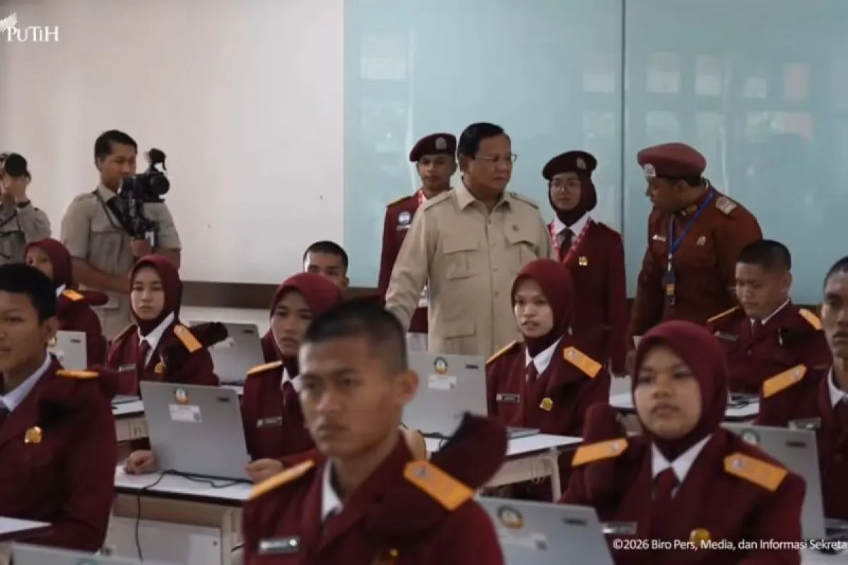 Resmikan 166 Sekolah Rakyat, Prabowo Cek Langsung Kelengkapan Fasilitas Pendidikan