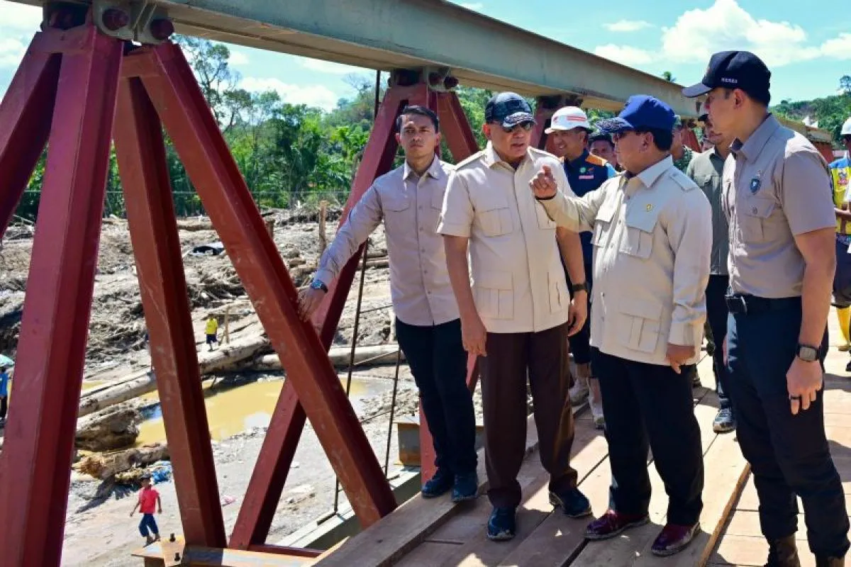 Menhan Pastikan Pos Kesehatan TNI Layani Korban Bencana dengan Optimal