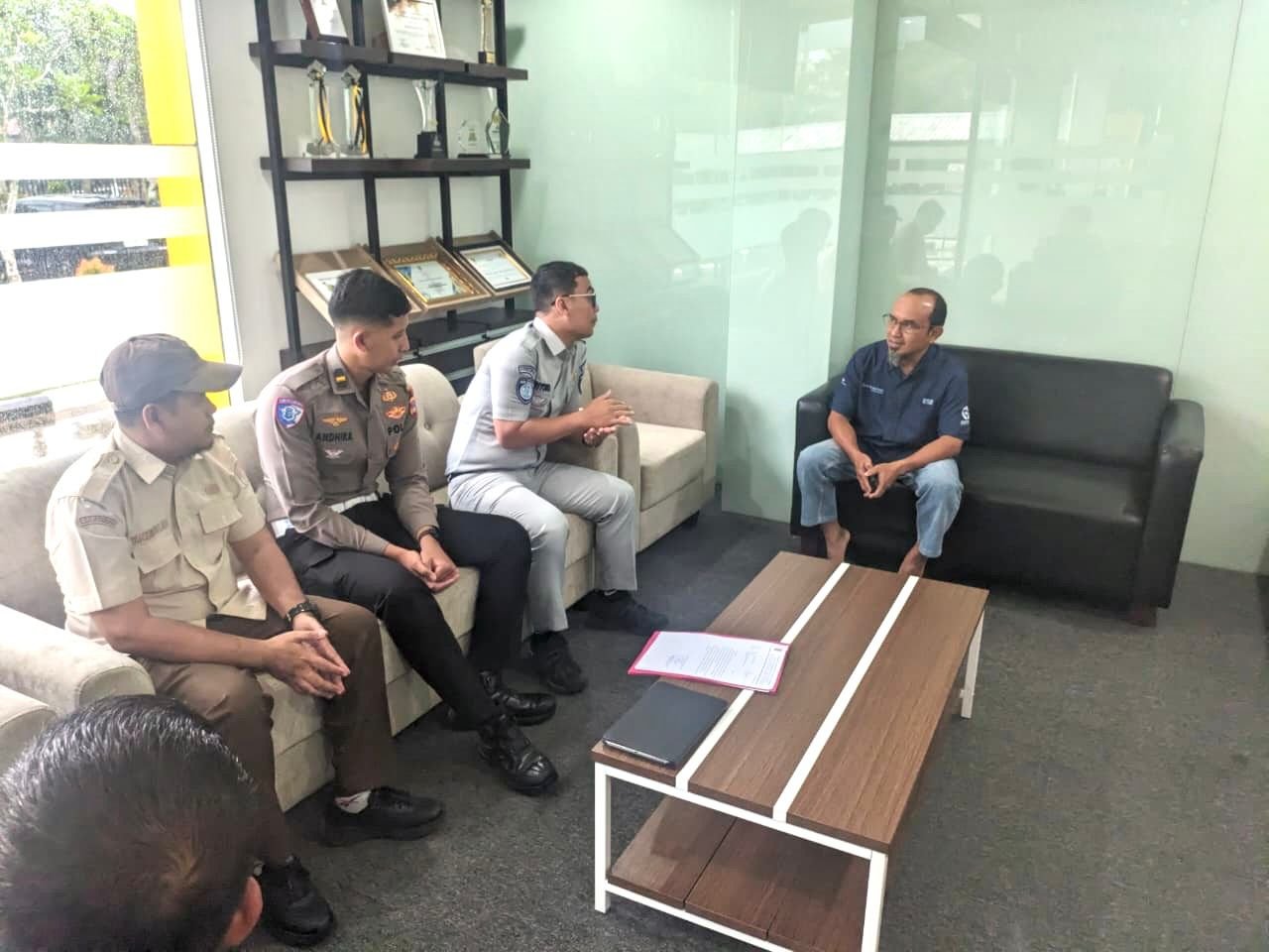 Tim Pembina Samsat Martapura Sasar Korporasi, Perkuat Kepatuhan Pajak Kendaraan