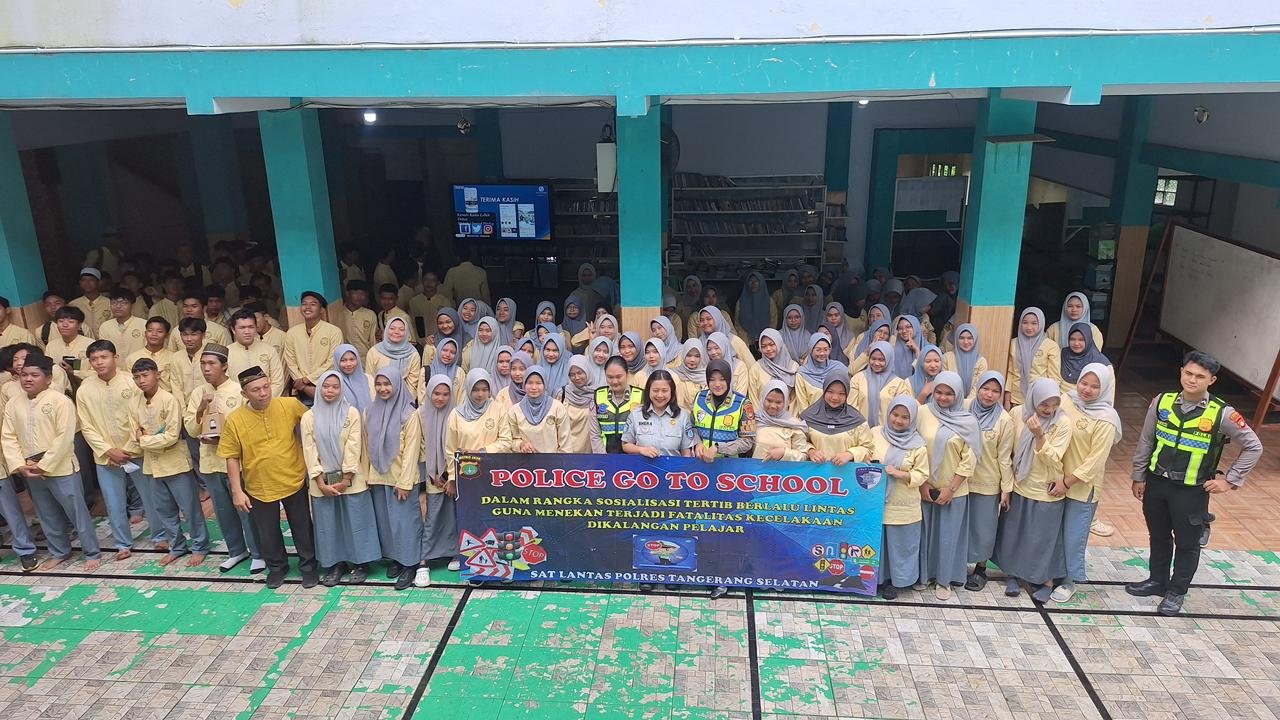 Jasa Raharja Tangerang Gandeng Polres Tangerang Selatan adakan Sosialisasi Tertib Berlalu Lintas di SMA Darussalam Ciputat