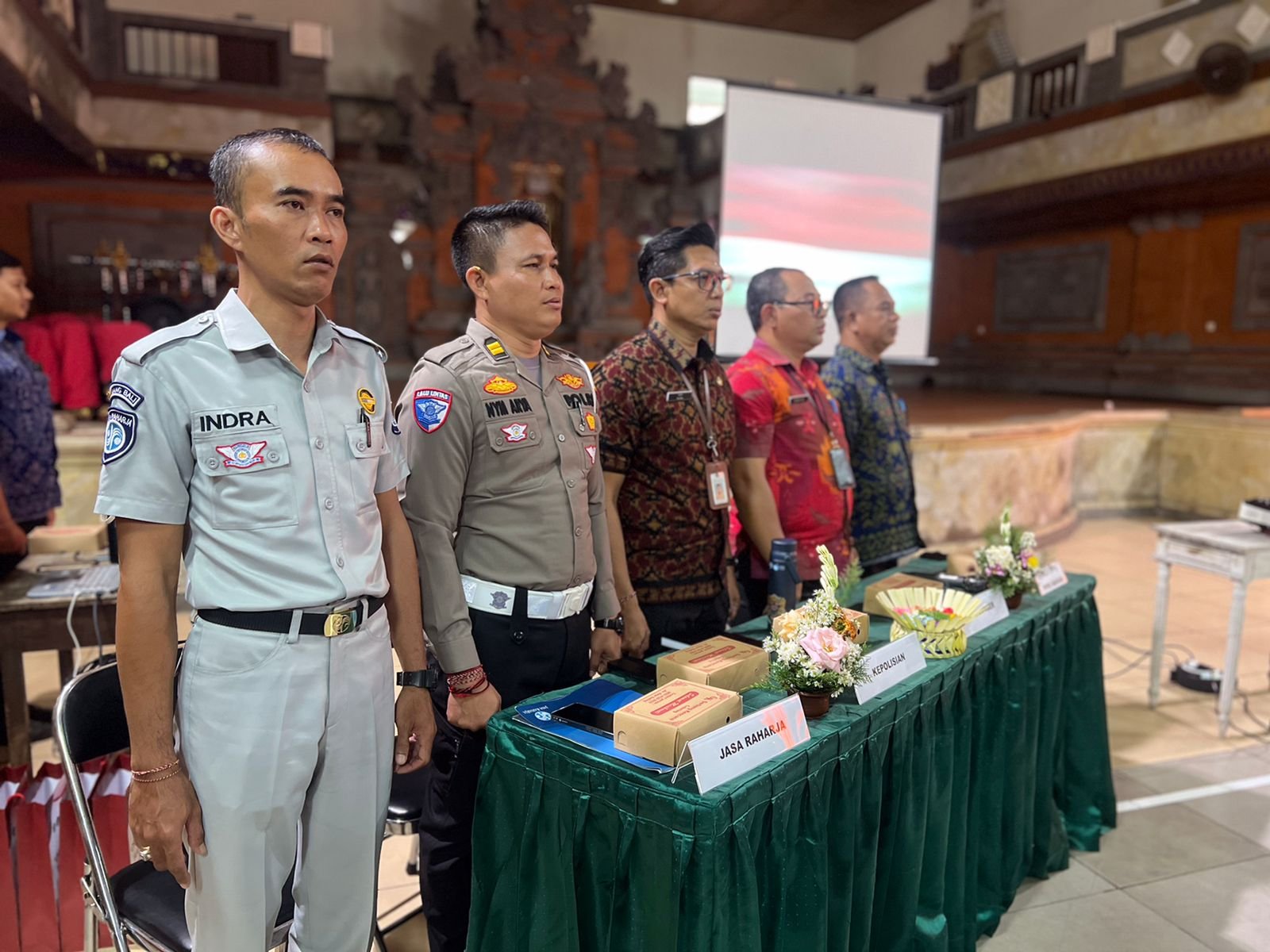 Jasa Raharja Bali Turut Sosialisasikan Pergub Bali Nomor 53 Tahun 2025 di Legian