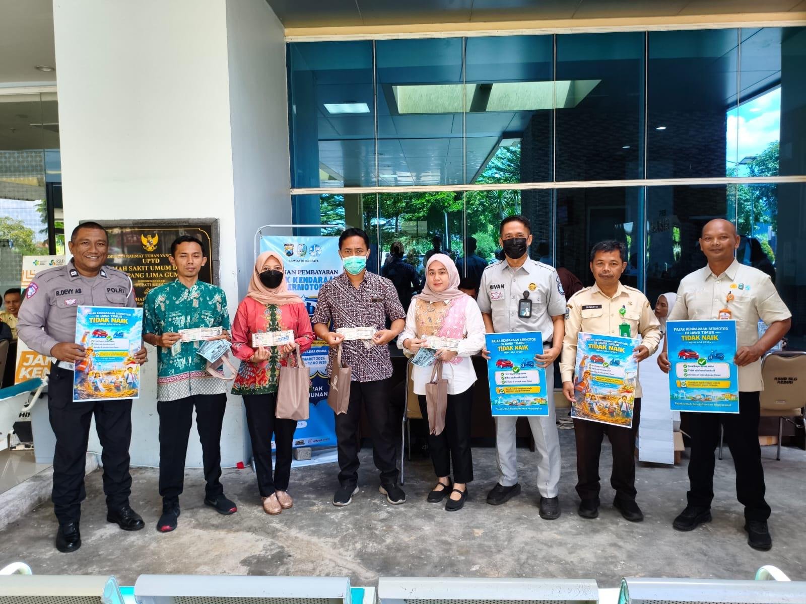 Samsat Kediri Katang Gelar Layanan Samsat Kunjung Instansi di Rumah Sakit Umum Daerah Simpang Lima Gumul Kediri 