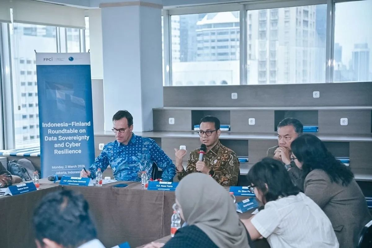 Hadapi Tantangan AI, Nezar Patria Tekankan Standar Perlindungan Data yang Kuat