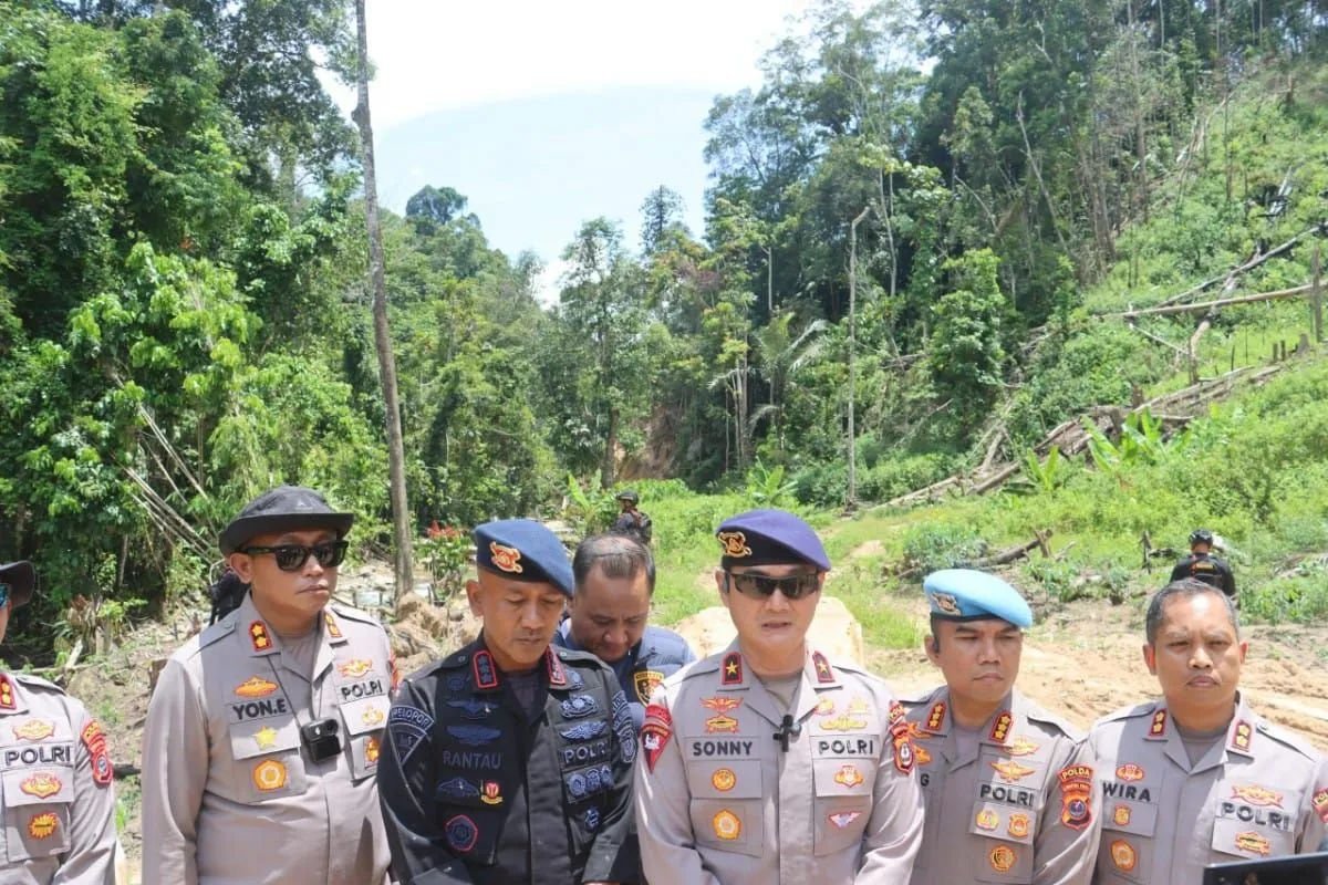 Bongkar Praktik Tambang Emas Ilegal di Madina, Polda Sumut Ringkus 17 Pelaku
