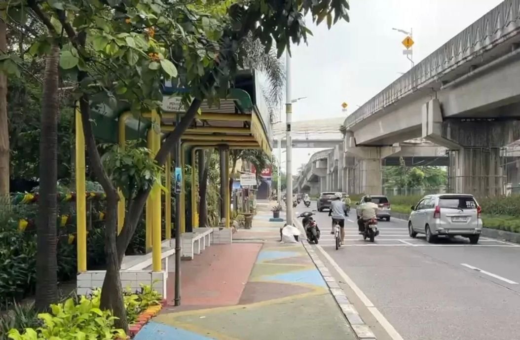 Warga Diminta Ubah Perilaku Imbas Tumpukan Sampah di Halte RPTRA Lenteng Agung