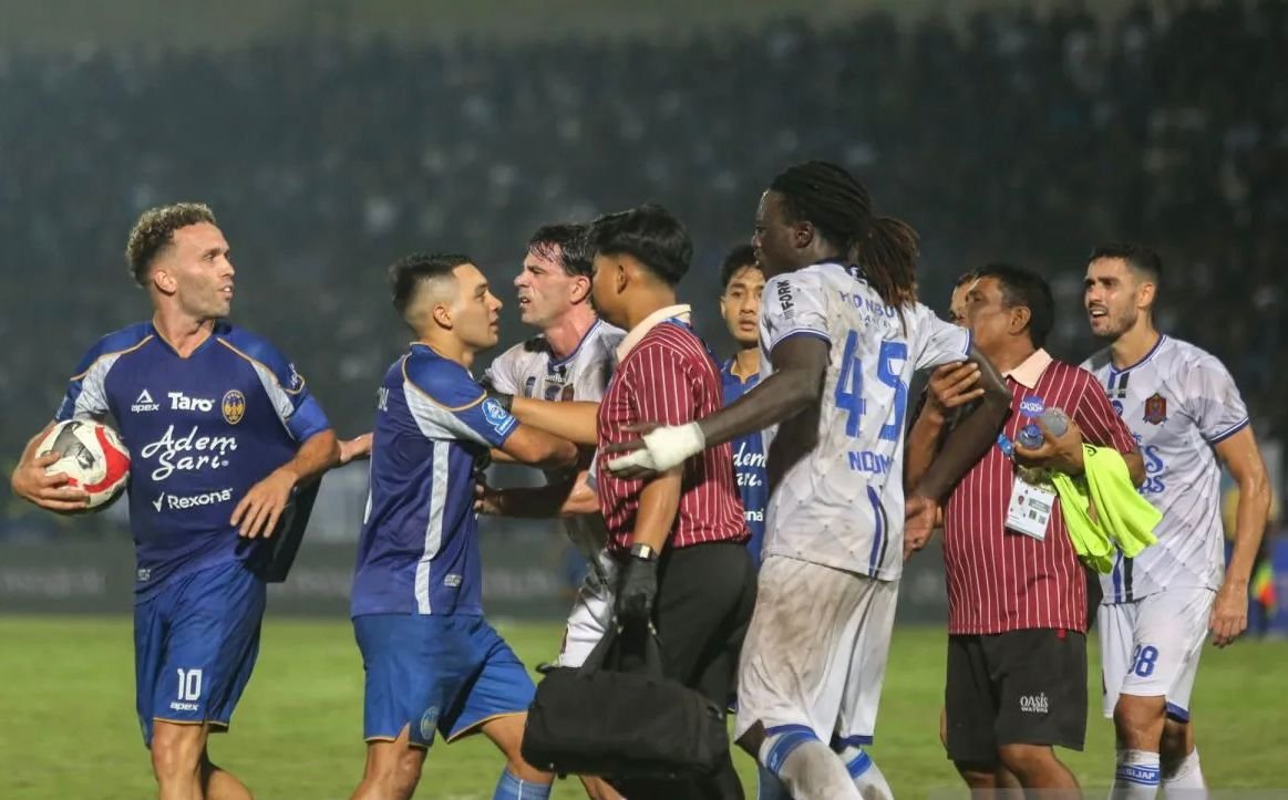 Dewa United Tundukkan PSIM Yogyakarta Berkat Gol Semata Wayang Alex Martins