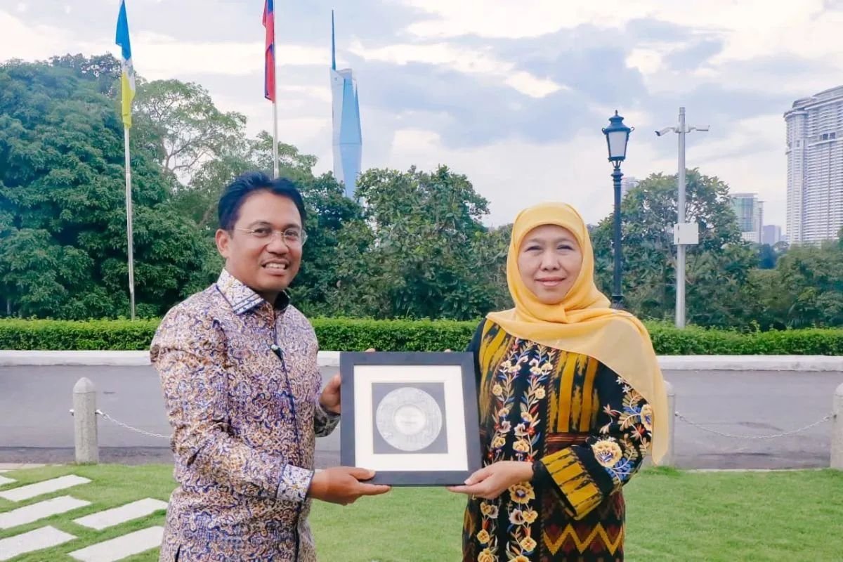 Gubernur Jatim Perkuat Kinerja Bank Jatim Melalui Kolaborasi Syariah Global