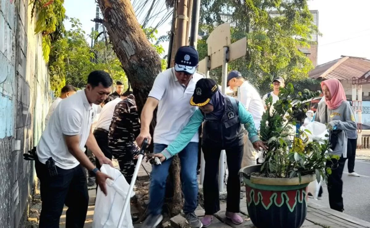 Menteri LH Dorong Pemilahan Sampah dari Kelurahan untuk Capai Target Nasional