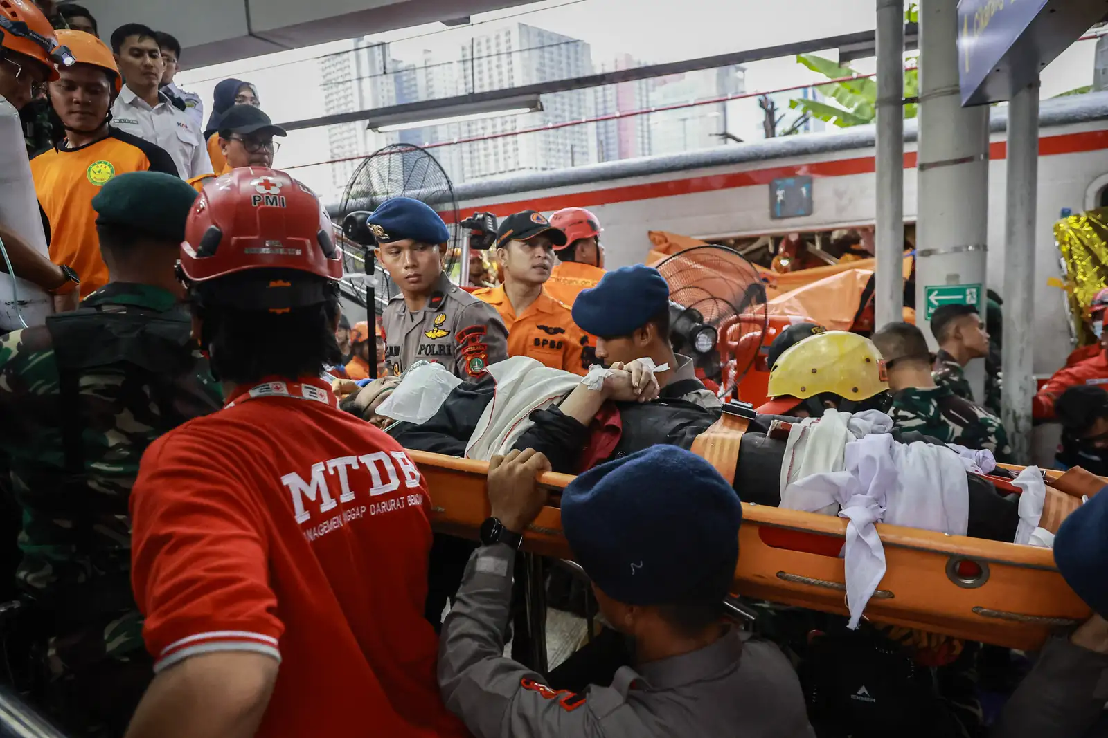Kronologis Kecelakaan Kereta Bekasi Timur: KRL Ditabrak KA Argo Bromo dari Belakang