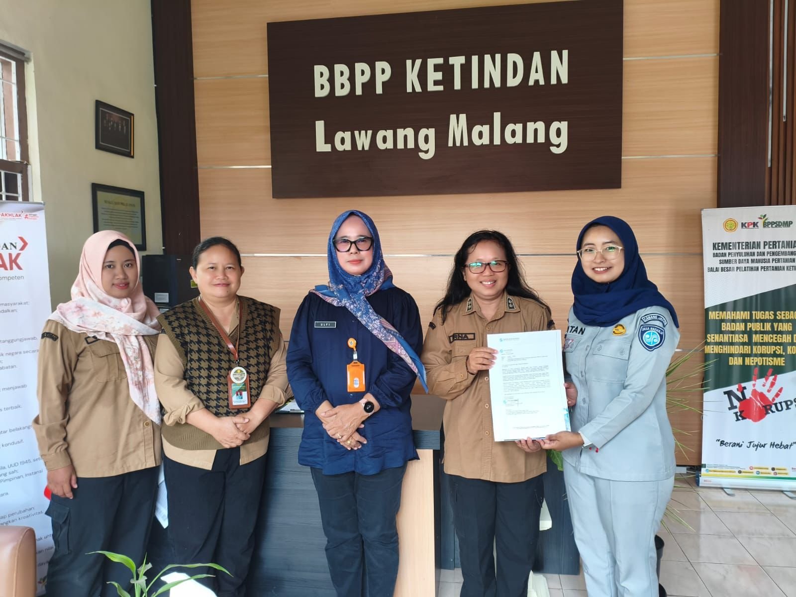 Tertibkan Data Kendaraan Dinas, Jasa Raharja Cabang Malang Laksanakan Konfirmasi Plat Merah di BBPP Ketindan Lawang