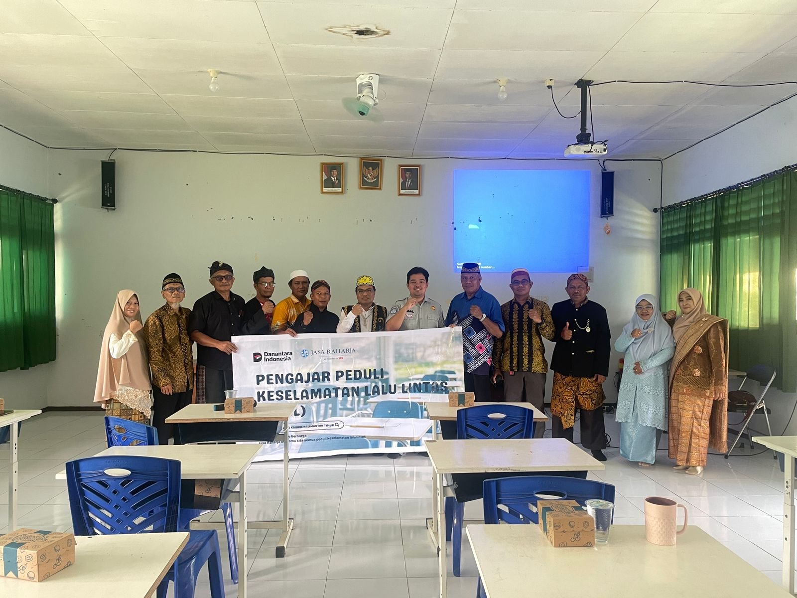 Perkuat Peran Guru sebagai Agen Perubahan, PT Jasa Raharja Kanwil Kalimantan Timur Gelar PPKL di SMKN 2 Tanah Grogot