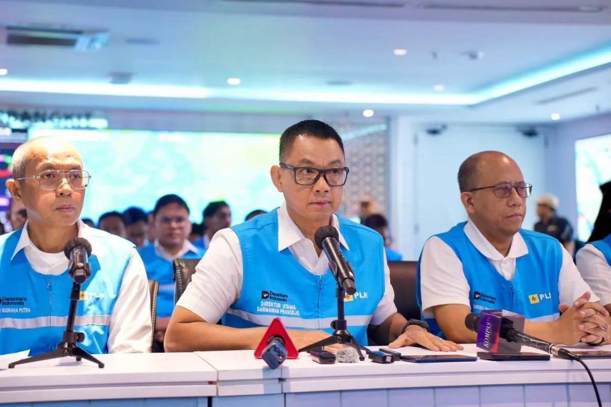PLN Sebut Cuaca Buruk Jadi Penyebab Utama Gangguan Transmisi dan Blackout Sumatra