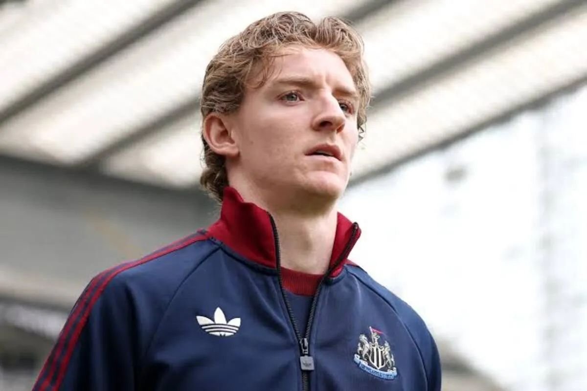 Barcelona Dikabarkan Capai Kesepakatan dengan Newcastle untuk Anthony Gordon