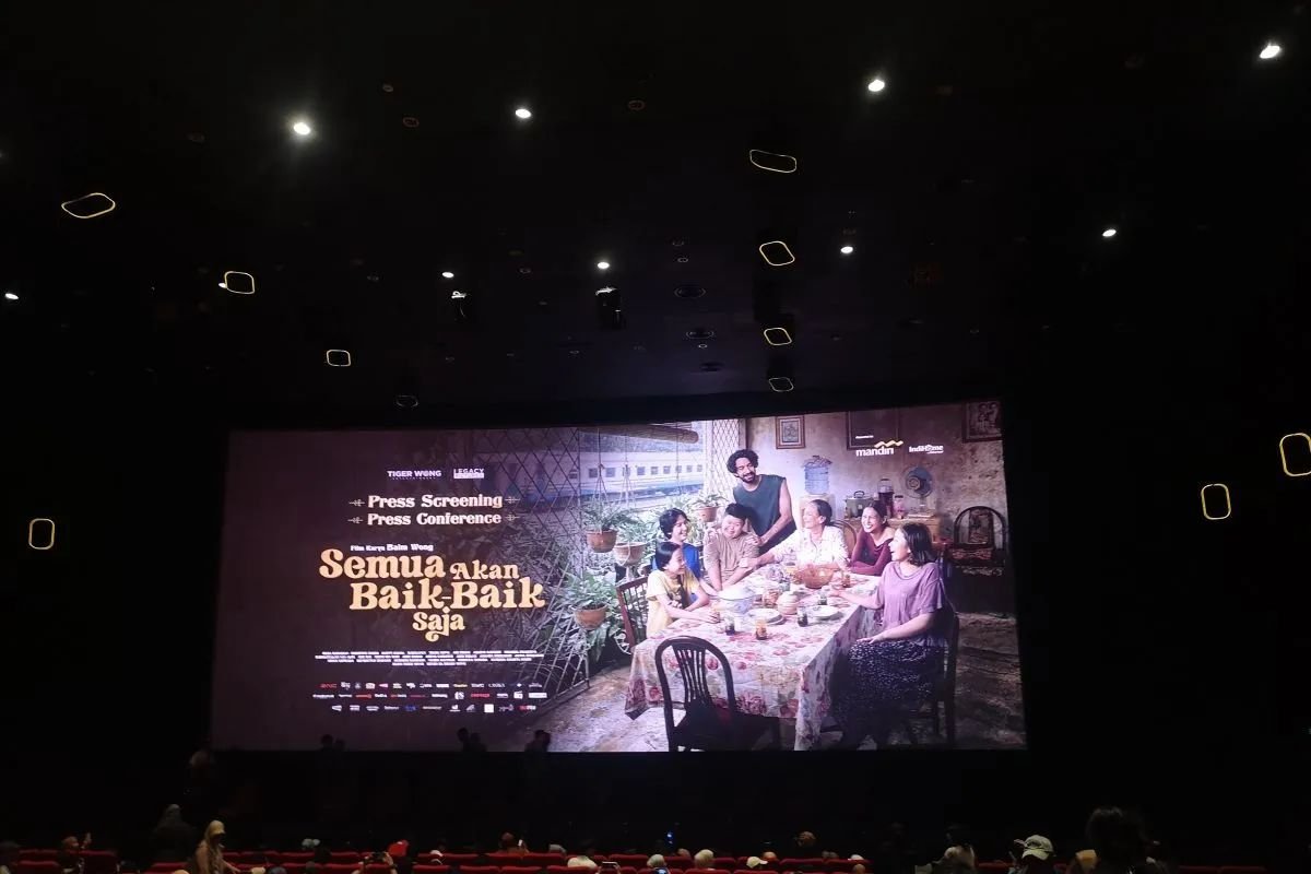 Luar Biasa! Film “Semua Akan Baik-Baik Saja” Sukses Tarik Sejuta Penonton dalam 14 Hari