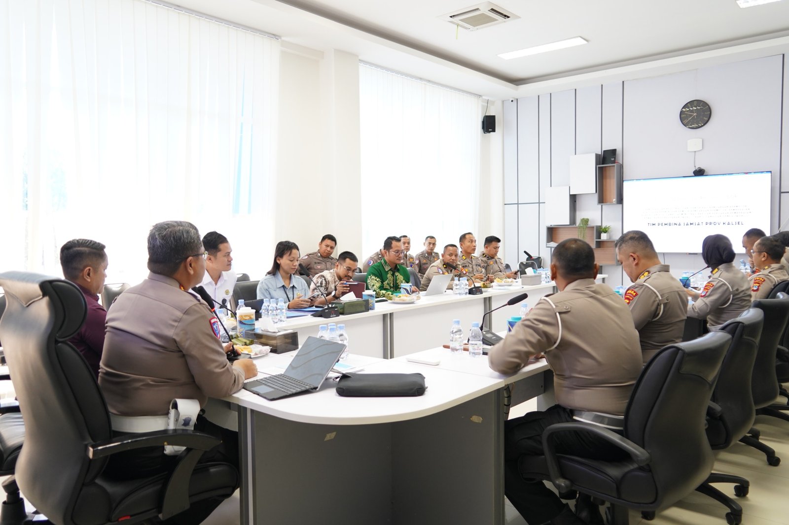 Tim Pembina Samsat Kalsel Bahas Kesiapan Penghapusan Data Kendaraan Bermotor