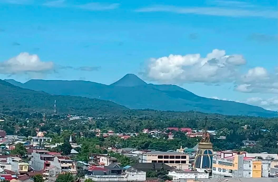 Aktivitas Gunung Soputan Meningkat, Pendaki Diingatkan Tidak Masuk Zona Bahaya