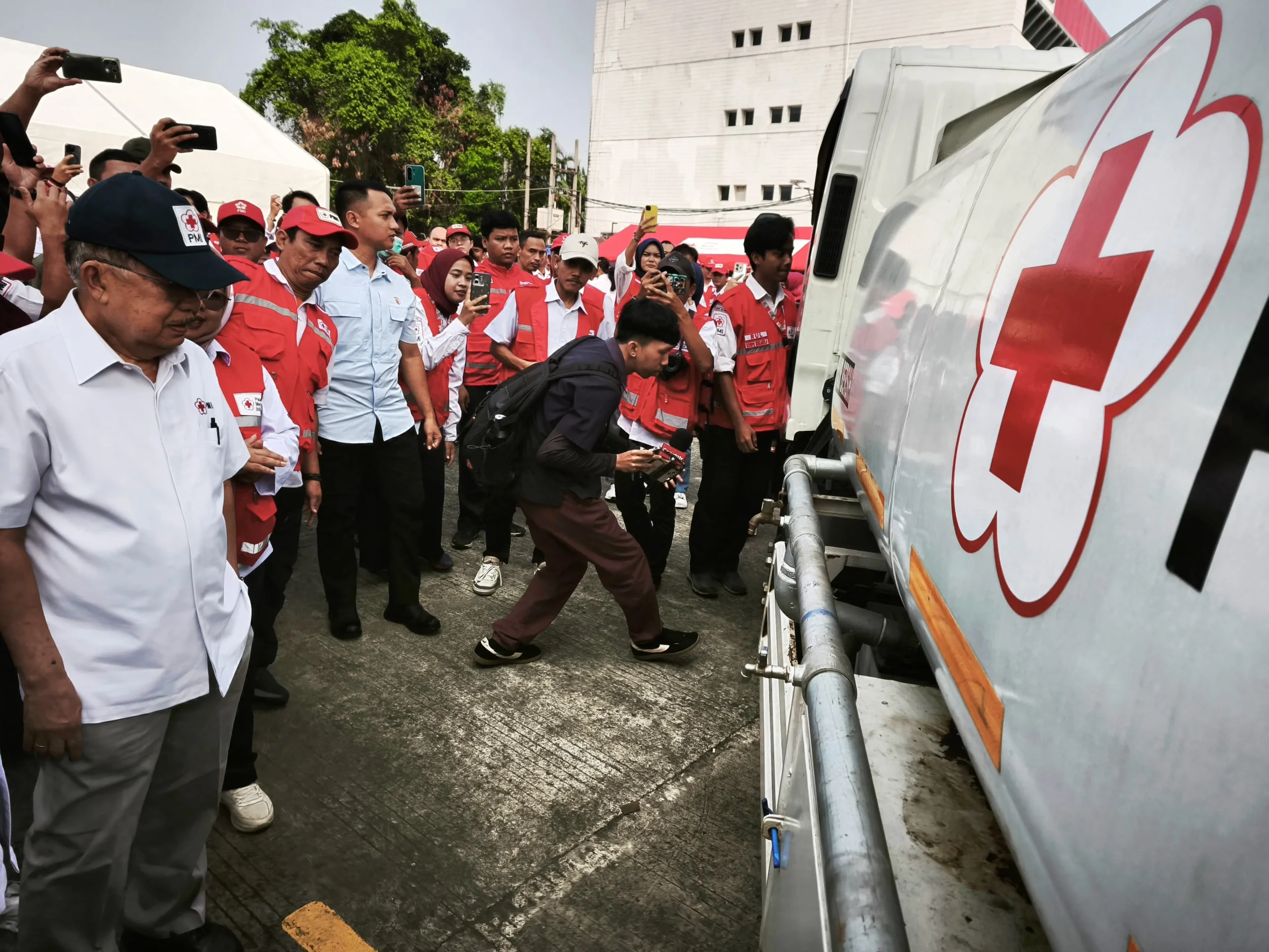 Atasi Kekeringan El Nino, PMI Kerahkan 400 Mobil Tangki Air ke Wilayah Terdampak