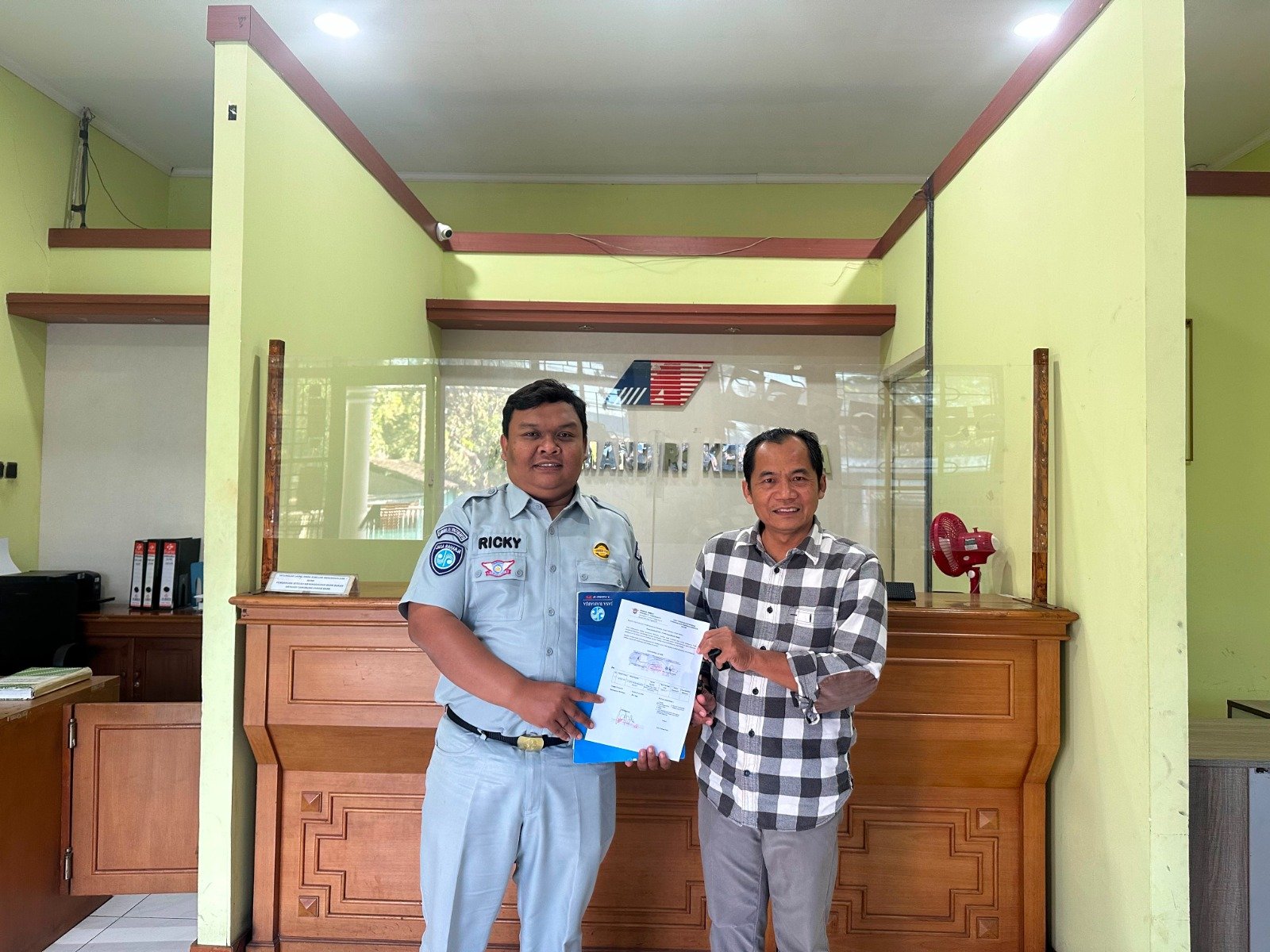 Jasa Raharja Perkuat SIGAP Instansi, Dorong Kepatuhan PKB dan SWDKLLJ di BPR Arum Mandiri Melati