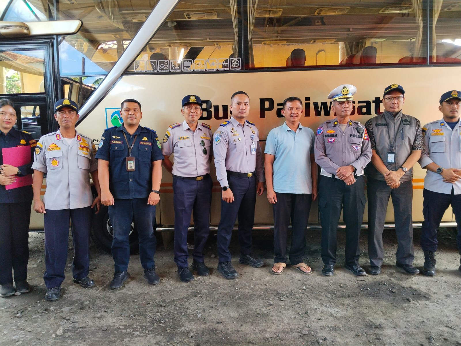 Jelang Peningkatan Mobilitas Wisata, Tim Gabungan Lakukan Ramp Check Bus Pariwisata di Bantul