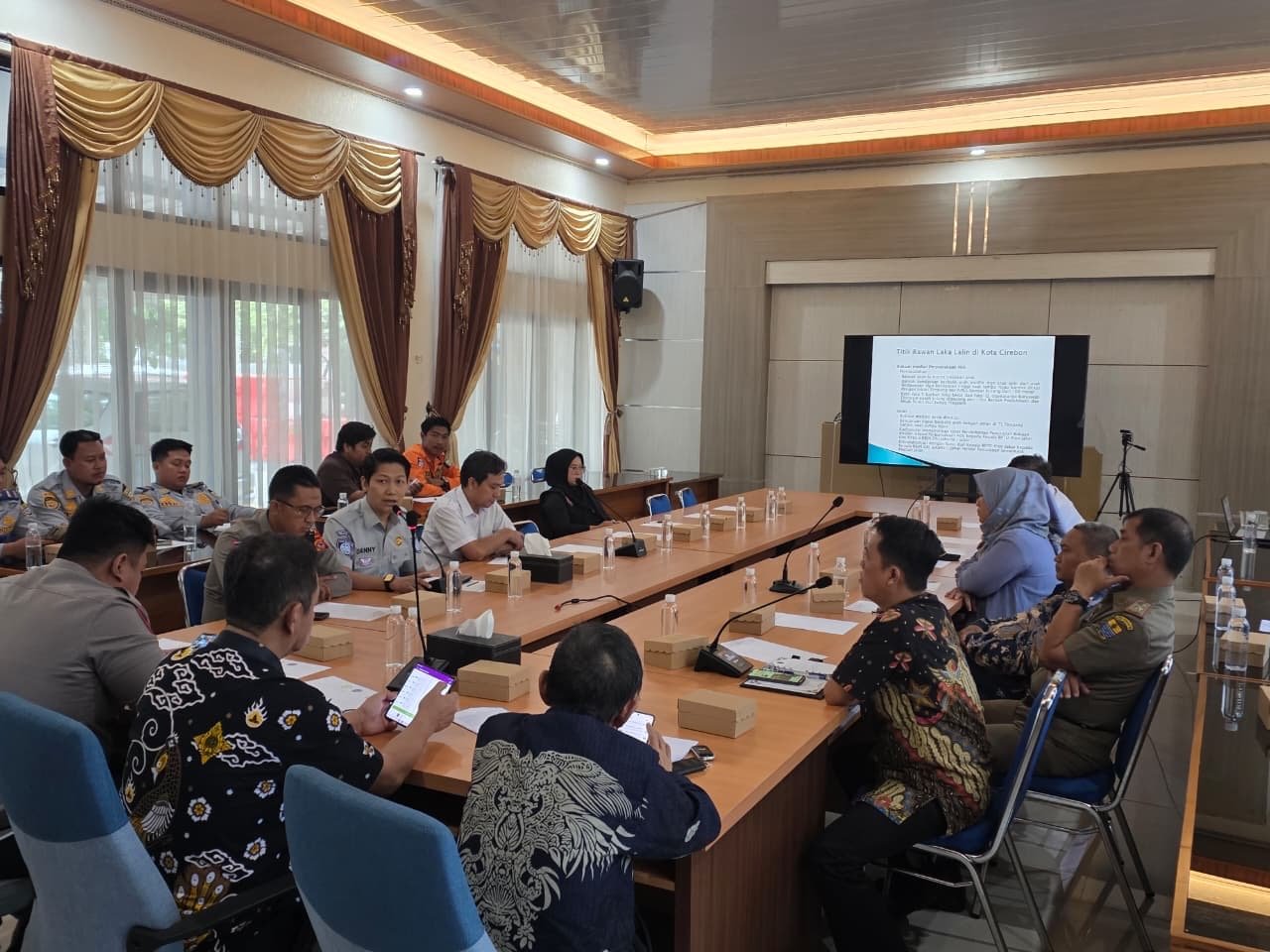 Upaya Peningkatan Keselamatan Lalu Lintas, PT Jasa Raharja (Persero) Cabang Cirebon Gelar Forum Komunikasi Lalu Lintas (FKLL) di Dinas Perhubungan Kota Cirebon