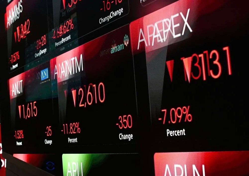 Kombinasi Sentimen Global-Domestik Memburuk, IHSG Tergelincir di Zona Merah