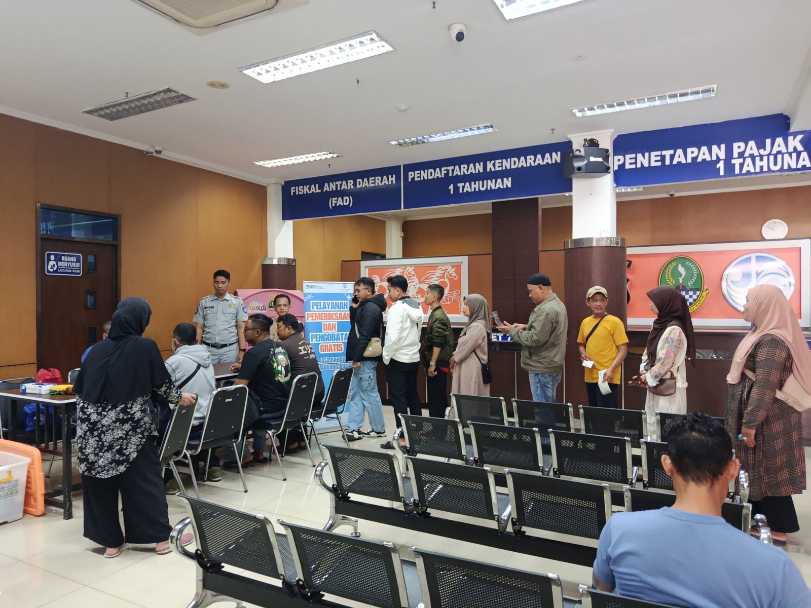 Tingkatkan Keselamatan dan Kesehatan Publik, PT Jasa Raharja (Persero) Cabang Cirebon Berikan Layanan Kesehatan Gratis di Samsat Kab Kuningan
