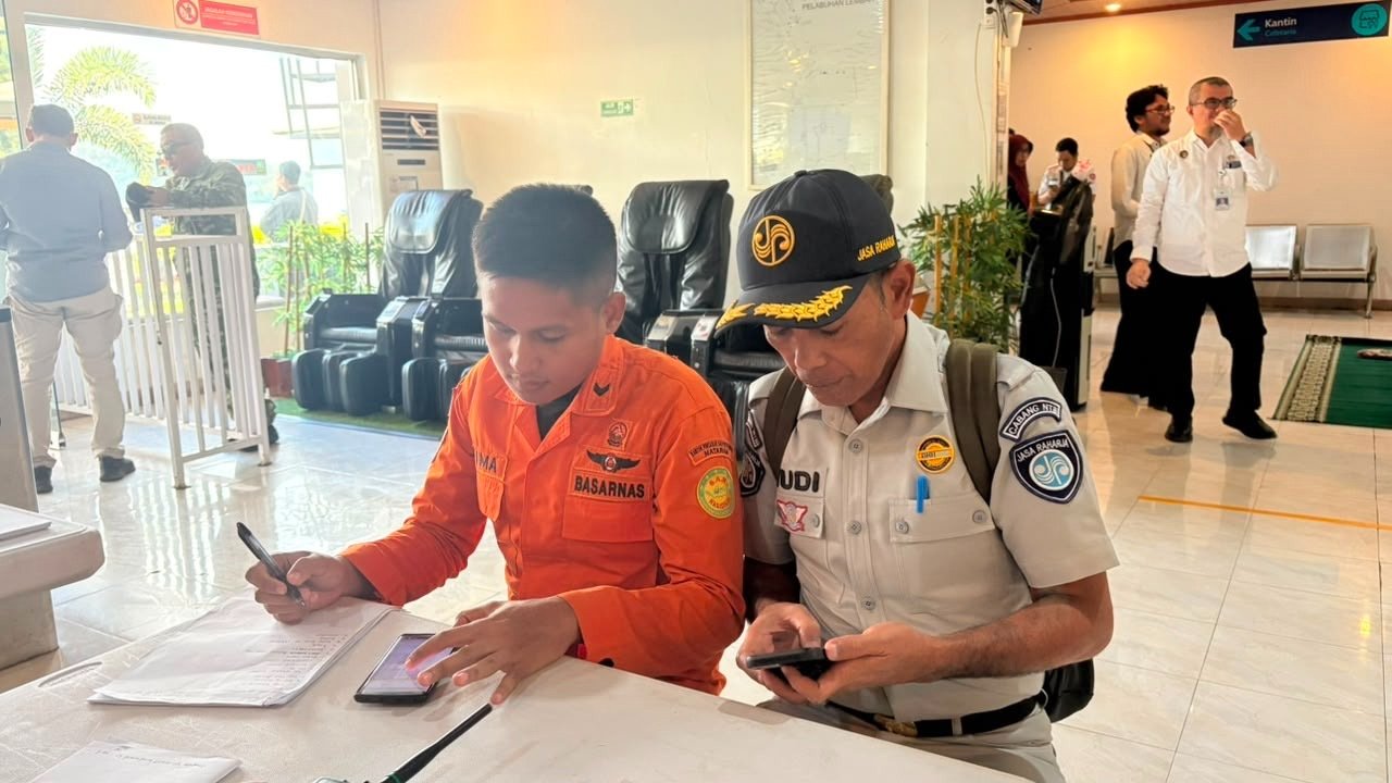 Pelayanan Sepenuh Hati, Jasa Raharja NTB Hadir Langsung di Pelabuhan Lembar dan Pastikan Keterjaminan Penumpang KMP Putri Yasmin