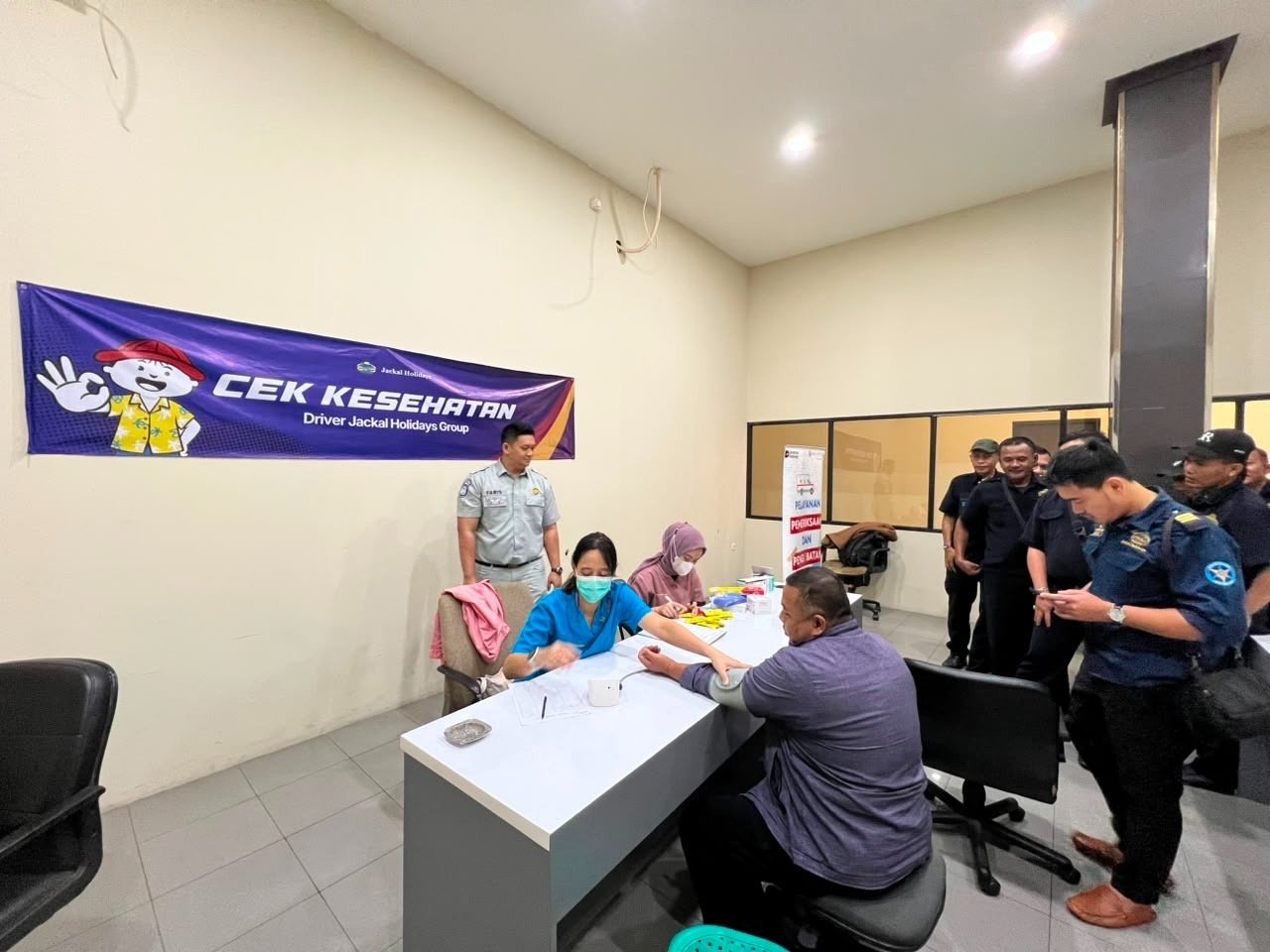 Sehat Fisik, Tanggap Darurat Kolaborasi Jasa Raharja Jabar dan Jackal Holiday Demi Keselamatan Penumpang