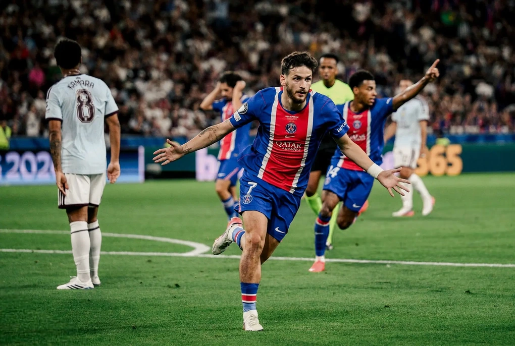 PSG Menang 2-1 atas Aston Villa, Gelar Piala Super Eropa Kembali Diraih