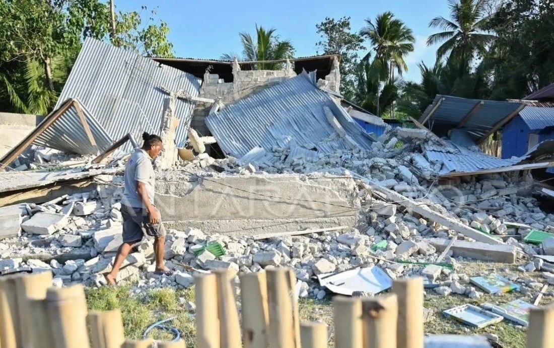 2.768 Kali Gempa Susulan Mengguncang Flores Usai Guncangan Utama M7,7