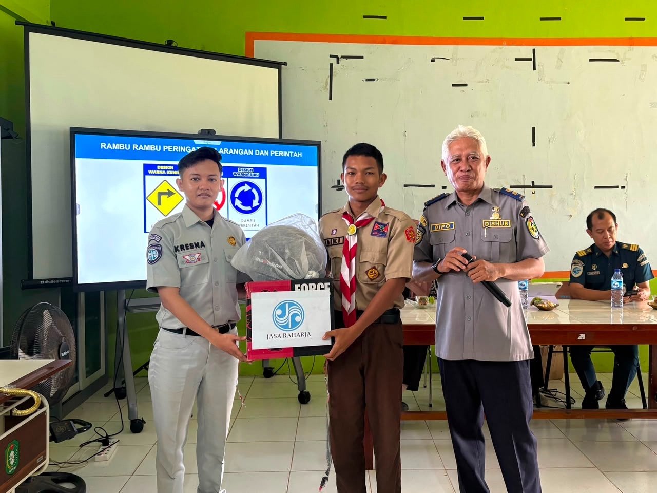 Jasa Raharja Kalbar Tanamkan Budaya Tertib Berlalu Lintas kepada Pelajar di Kayong Utara