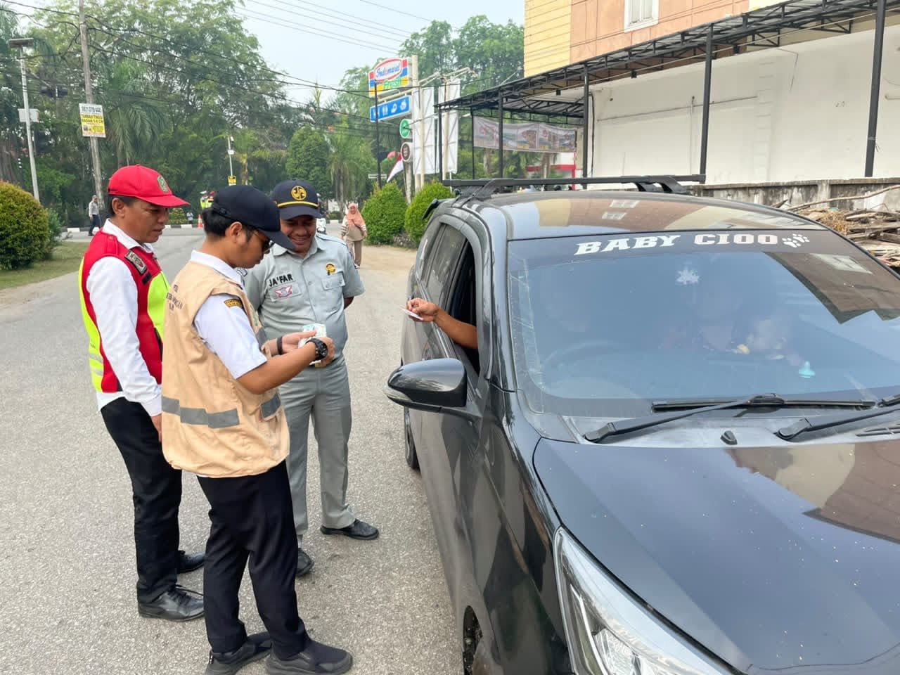 Tekan Pelanggaran dan Kecelakaan Lalu Lintas, Jasa Raharja Sintang Ikuti Operasi Gabungan di Sanggau