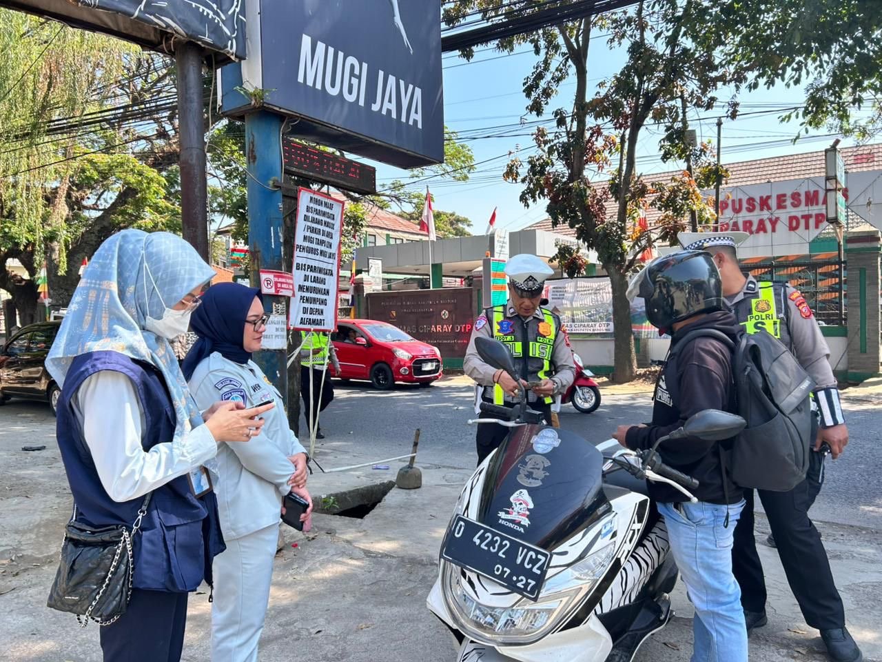 Samsat Rancaekek Dorong Kesadaran Masyarakat melalui Operasi Gabungan di Ciparay dan Cileunyi