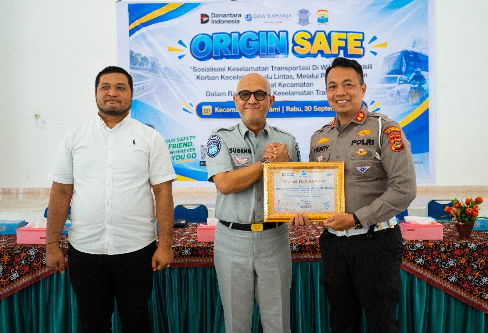 Apresiasi Penurunan Angka Kecelakaan, PT Jasa Raharja Sumsel Anugerahkan Penghargaan Kepada Kasat Lantas Polrestabes Palembang