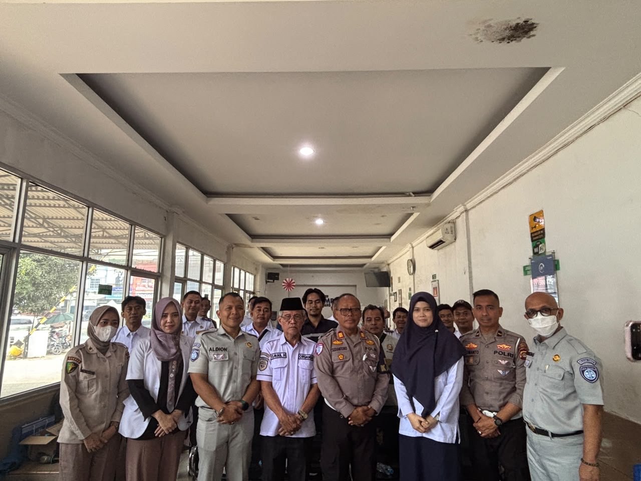 Peringati Bulan Keselamatan Transportasi, PT Jasa Raharja Sumsel Gelar Rampcheck, MUKL, dan Pelatihan PPGD di Pool Damri Palembang