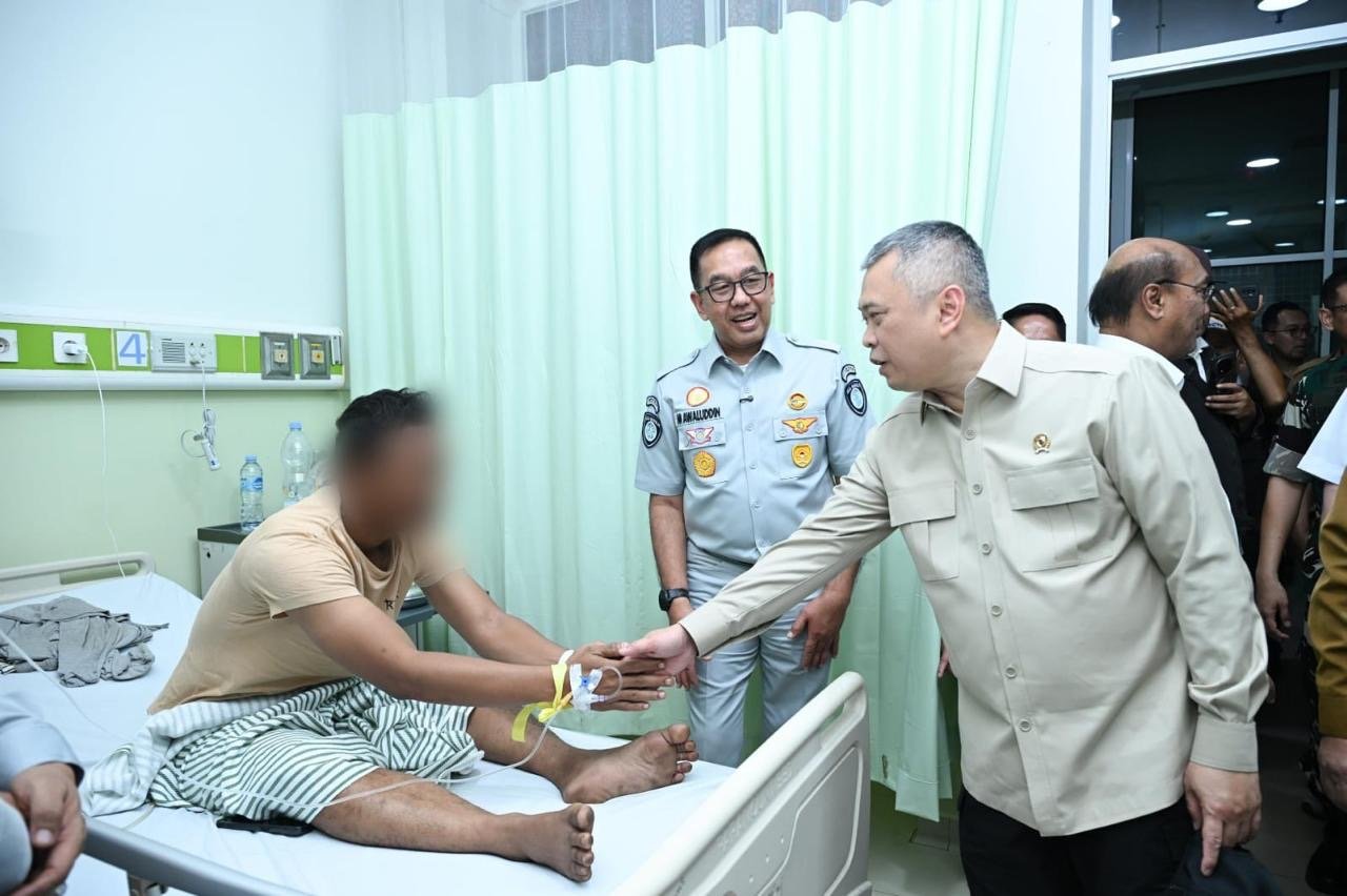 Kunjungi Korban KM Virgo Transport 8 di RSUD Ulin Banjarmasin, Dirut Jasa Raharja Pastikan Pelayanan Berjalan Optimal