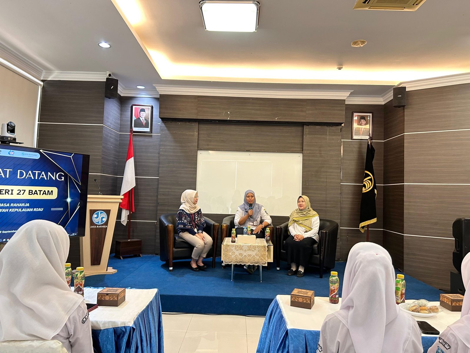 Jasa Raharja Kepri Tingkatkan Literasi Keselamatan Transportasi dan Kepatuhan Pajak Kendaraan Melalui Kunjungan Pelajar SMA Negeri 27 Batam